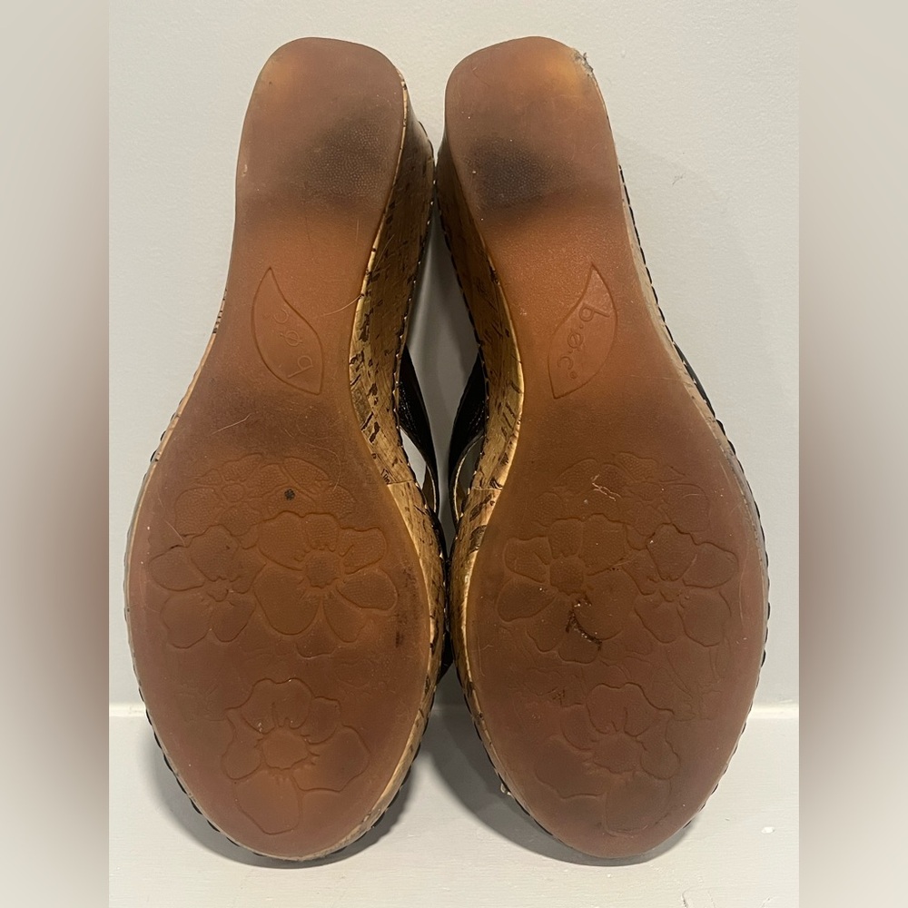 b.o.c. Born Concepts Women's Manona Slip-On Wedge Sandals - Size 6 - Picture 7 of 10